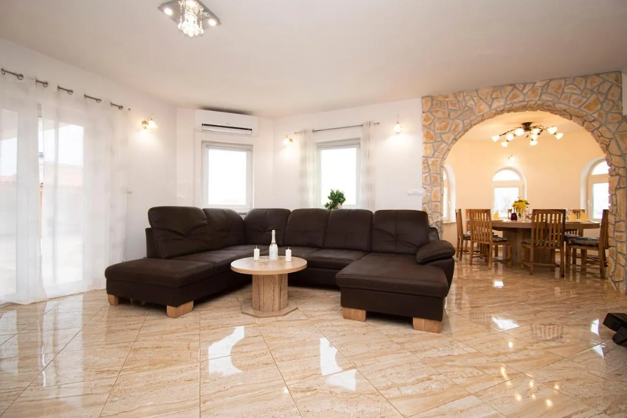 Villa Anstika Pula, Croatia